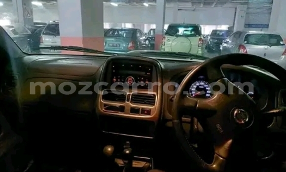 Nunua Ilio tumika Nissan Hardbody Nyeupe Gari ndani ya Maputo nchini Maputo Nunua Ilio tumika Nissan Hardbody Nyeupe Gari ndani ya Maputo nchini Maputo