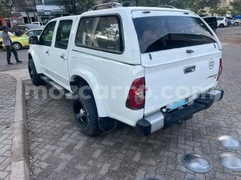 Big with watermark isuzu d max maputo maputo 18474