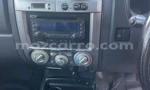 Nunua Ilio tumika Isuzu D-MAX Nyeupe Gari ndani ya Maputo nchini Maputo Nunua Ilio tumika Isuzu D-MAX Nyeupe Gari ndani ya Maputo nchini Maputo