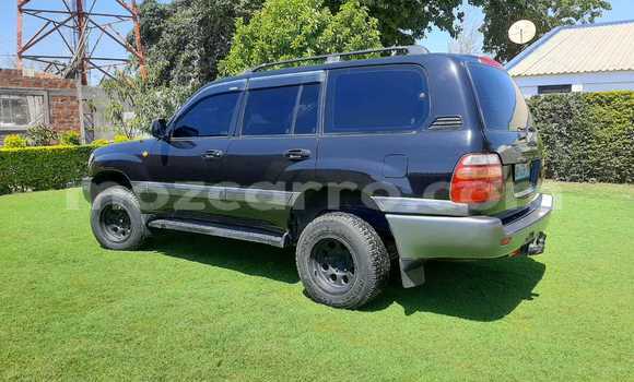 Nunua Ilio tumika Toyota Land Cruiser Bluu Gari ndani ya Maputo nchini Maputo Nunua Ilio tumika Toyota Land Cruiser Bluu Gari ndani ya Maputo nchini Maputo