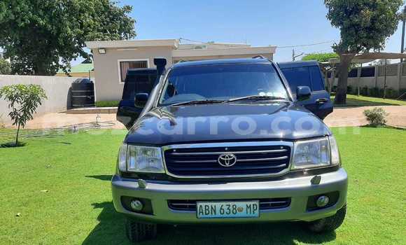 Nunua Ilio tumika Toyota Land Cruiser Bluu Gari ndani ya Maputo nchini Maputo Nunua Ilio tumika Toyota Land Cruiser Bluu Gari ndani ya Maputo nchini Maputo