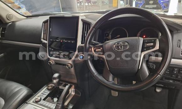 Comprar Usado Toyota Land Cruiser Branco Carro em Maputo em Maputo Comprar Usado Toyota Land Cruiser Branco Carro em Maputo em Maputo
