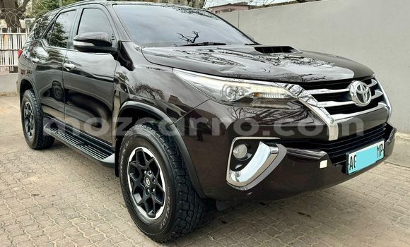 Tenga Tsaru Toyota Fortuner Zvimwe Mota in Maputo in Maputo