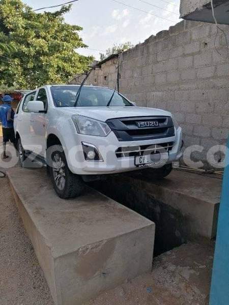 Big with watermark isuzu d max spark maputo maputo 18507