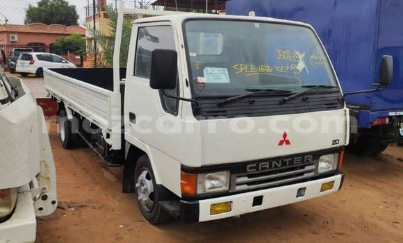 Comprar Usado Mitsubishi Carisma De outros Carro em Maputo em Maputo