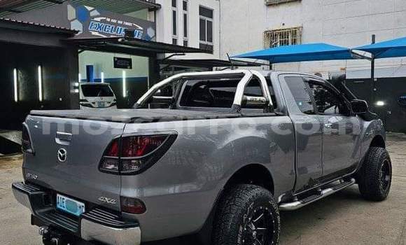 Comprar Usado Mazda BT-50 De outros Carro em Maputo em Maputo Comprar Usado Mazda BT-50 De outros Carro em Maputo em Maputo