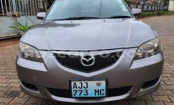 Tenga Tsaru Mazda Axela Zvimwe Mota in Maputo in Maputo