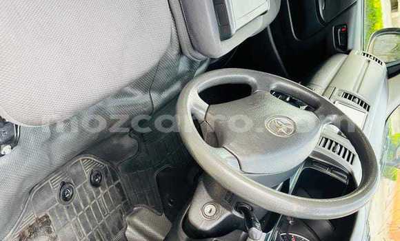 Comprar Usado Toyota Hiace Branco Carro em Maputo em Maputo Comprar Usado Toyota Hiace Branco Carro em Maputo em Maputo