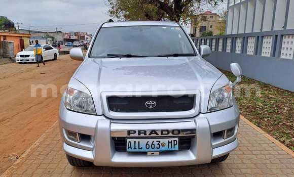Tenga Tsaru Toyota Land Cruiser Prado Sirivha Mota in Maputo in Maputo