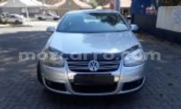Comprar Usado Volkswagen Jetta Prata Carro em Maputo em Maputo