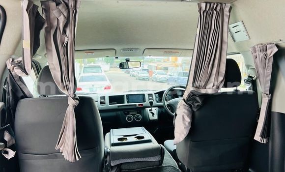Buy Used Toyota Hiace Other Car in Maputo in Maputo Buy Used Toyota Hiace Other Car in Maputo in Maputo