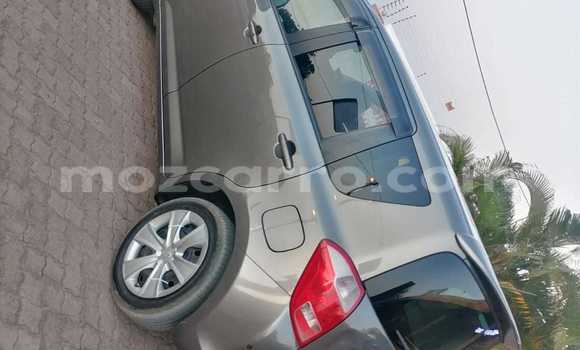 Buy Used Toyota Ractis Brown Car in Maputo in Maputo Buy Used Toyota Ractis Brown Car in Maputo in Maputo