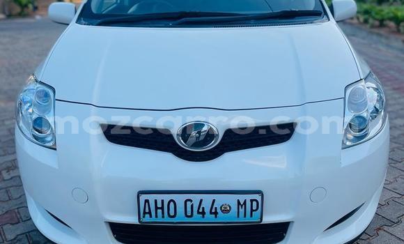 Tenga Tsaru Toyota Auris Chena Mota in Maputo in Maputo