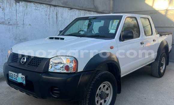 Comprar Usado Nissan Hardbody Branco Carro em Maputo em Maputo