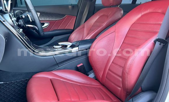 Nunua Ilio tumika Mercedes-Benz C-Classe Nyeupe Gari ndani ya Maputo nchini Maputo Nunua Ilio tumika Mercedes-Benz C-Classe Nyeupe Gari ndani ya Maputo nchini Maputo