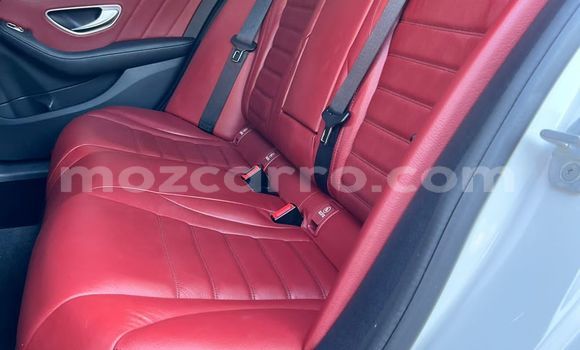Nunua Ilio tumika Mercedes-Benz C-Classe Nyeupe Gari ndani ya Maputo nchini Maputo Nunua Ilio tumika Mercedes-Benz C-Classe Nyeupe Gari ndani ya Maputo nchini Maputo