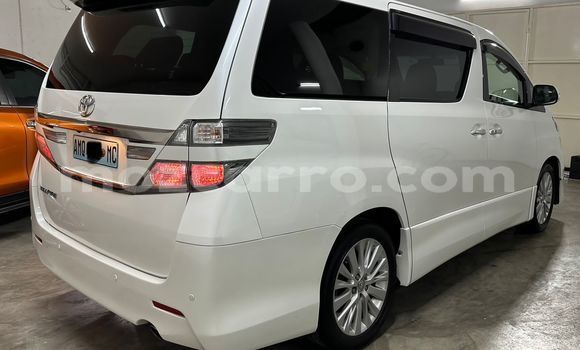 Buy Used Toyota Vellfire White Car in Maputo in Maputo Buy Used Toyota Vellfire White Car in Maputo in Maputo