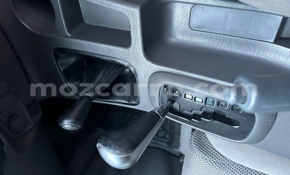 Nunua Ilio tumika Toyota Hilux Nyeupe Gari ndani ya Maputo nchini Maputo Nunua Ilio tumika Toyota Hilux Nyeupe Gari ndani ya Maputo nchini Maputo