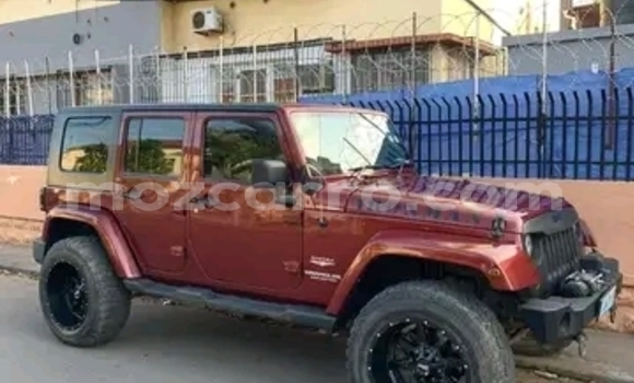 Tenga Tsaru Jeep Wrangler Tsvuku Mota in Maputo in Maputo Tenga Tsaru Jeep Wrangler Tsvuku Mota in Maputo in Maputo