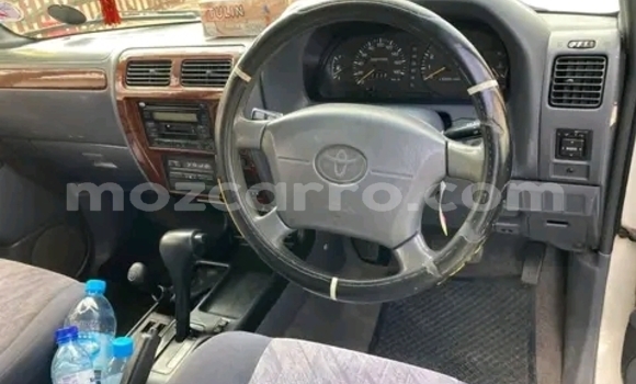 Buy Used Toyota Land Cruiser Prado White Car in Maputo in Maputo Buy Used Toyota Land Cruiser Prado White Car in Maputo in Maputo