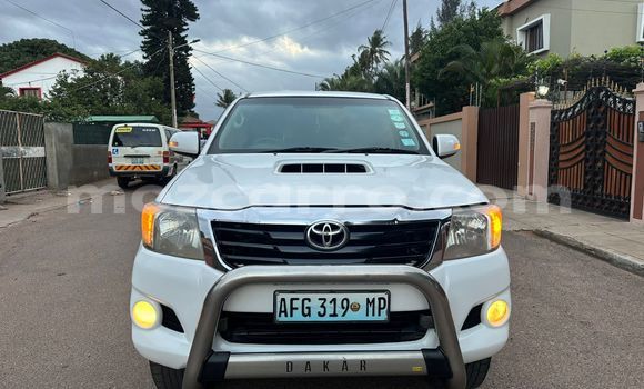 Comprar Usado Toyota Hilux Branco Carro em Maputo em Maputo Comprar Usado Toyota Hilux Branco Carro em Maputo em Maputo