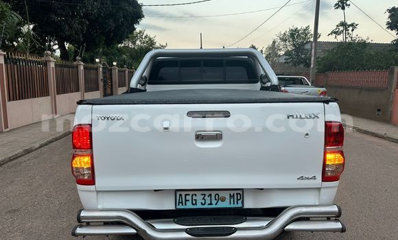 Comprar Usado Toyota Hilux Branco Carro em Maputo em Maputo Comprar Usado Toyota Hilux Branco Carro em Maputo em Maputo