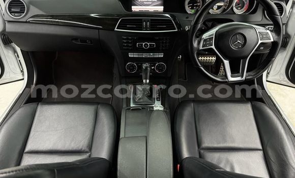 Buy Used Mercedes-Benz C250 coupe Other Car in Maputo in Maputo Buy Used Mercedes-Benz C250 coupe Other Car in Maputo in Maputo