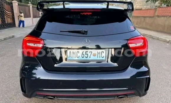 Comprar Usado Mercedes-Benz A200 Preto Carro em Maputo em Maputo Comprar Usado Mercedes-Benz A200 Preto Carro em Maputo em Maputo