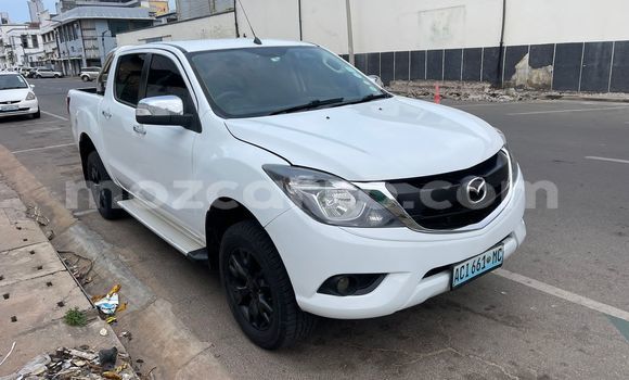 Buy Used Mazda BT-50 White Car in Maputo in Maputo