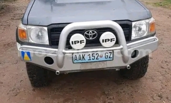 Comprar Usado Toyota Land Cruiser Verde Carro em Maputo em Maputo Comprar Usado Toyota Land Cruiser Verde Carro em Maputo em Maputo