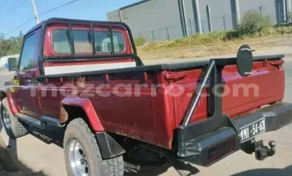 Comprar Usado Toyota Land Cruiser Vermelho Carro em Maputo em Maputo Comprar Usado Toyota Land Cruiser Vermelho Carro em Maputo em Maputo