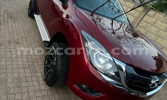 Nunua Ilio tumika Mazda BT-50 Nyekundu Gari ndani ya Maputo nchini Maputo Nunua Ilio tumika Mazda BT-50 Nyekundu Gari ndani ya Maputo nchini Maputo