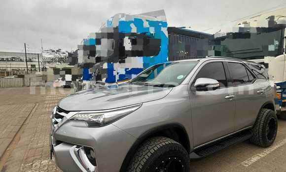 Comprar Usado Toyota Fortuner De outros Carro em Maputo em Maputo Comprar Usado Toyota Fortuner De outros Carro em Maputo em Maputo