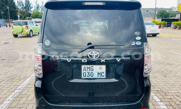 Nunua Ilio tumika Toyota Voxy Nyeusi Gari ndani ya Maputo nchini Maputo Nunua Ilio tumika Toyota Voxy Nyeusi Gari ndani ya Maputo nchini Maputo