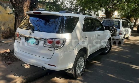 Comprar Usado Toyota Fortuner Branco Carro em Maputo em Maputo Comprar Usado Toyota Fortuner Branco Carro em Maputo em Maputo