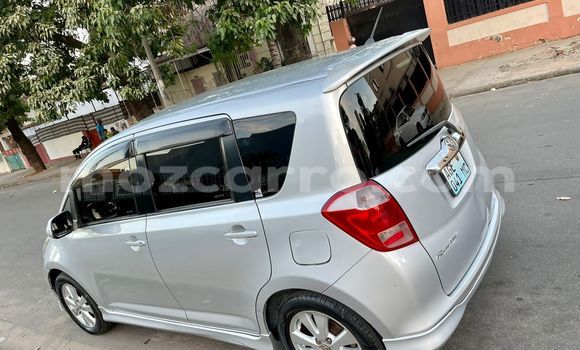 Comprar Usado Toyota Ractis Prata Carro em Maputo em Maputo Comprar Usado Toyota Ractis Prata Carro em Maputo em Maputo