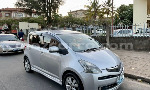 Comprar Usado Toyota Ractis Prata Carro em Maputo em Maputo Comprar Usado Toyota Ractis Prata Carro em Maputo em Maputo
