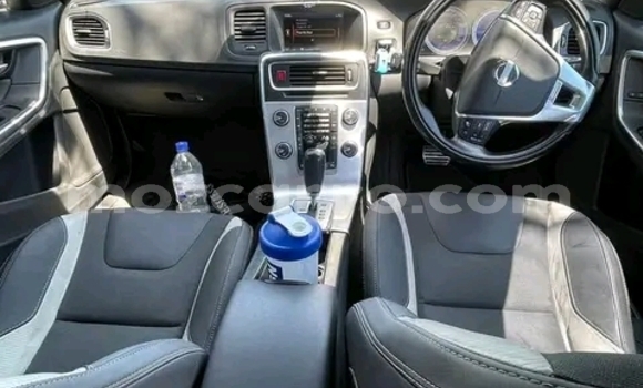 Tenga Tsaru Volvo S60 Nhema Mota in Maputo in Maputo Tenga Tsaru Volvo S60 Nhema Mota in Maputo in Maputo