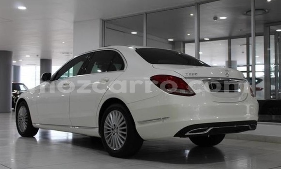 Tenga Tsaru Mercedes‒Benz C-Class Chena Mota in Mabalane in Gaza Tenga Tsaru Mercedes‒Benz C-Class Chena Mota in Mabalane in Gaza