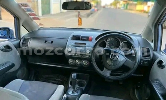 Buy Used Honda Fit Blue Car in Maputo in Maputo Buy Used Honda Fit Blue Car in Maputo in Maputo