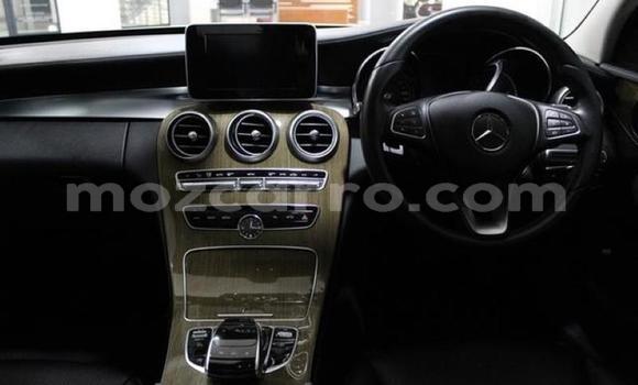 Tenga Tsaru Mercedes‒Benz C-Class Chena Mota in Mabalane in Gaza Tenga Tsaru Mercedes‒Benz C-Class Chena Mota in Mabalane in Gaza