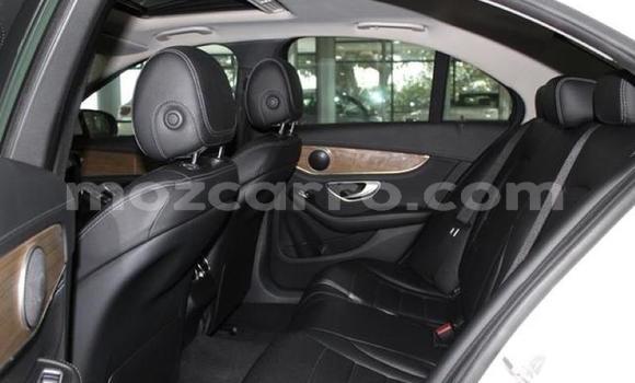 Tenga Tsaru Mercedes‒Benz C-Class Chena Mota in Mabalane in Gaza Tenga Tsaru Mercedes‒Benz C-Class Chena Mota in Mabalane in Gaza