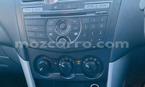 Comprar Usado Mazda BT-50 De outros Carro em Maputo em Maputo Comprar Usado Mazda BT-50 De outros Carro em Maputo em Maputo