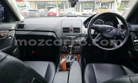 Tenga Tsaru Mercedes-Benz C250 coupe Zvimwe Mota in Maputo in Maputo Tenga Tsaru Mercedes-Benz C250 coupe Zvimwe Mota in Maputo in Maputo