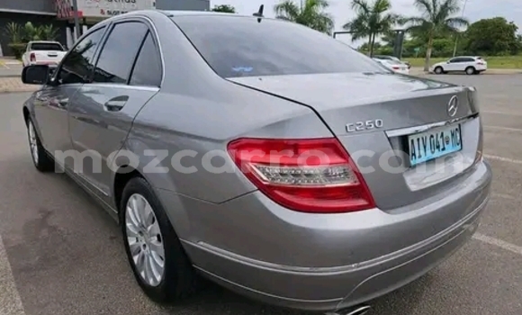 Tenga Tsaru Mercedes-Benz C250 coupe Zvimwe Mota in Maputo in Maputo Tenga Tsaru Mercedes-Benz C250 coupe Zvimwe Mota in Maputo in Maputo
