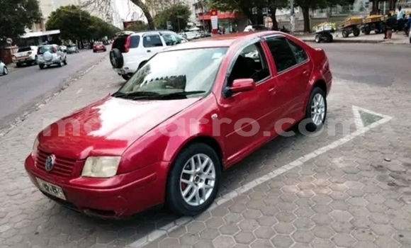 Tenga Tsaru Volkswagen Jetta Tsvuku Mota in Maputo in Maputo