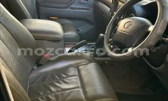 Nunua Ilio tumika Toyota Land Cruiser Nyeusi Gari ndani ya Maputo nchini Maputo Nunua Ilio tumika Toyota Land Cruiser Nyeusi Gari ndani ya Maputo nchini Maputo