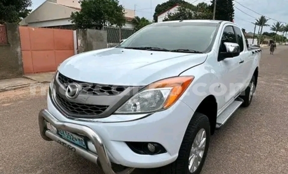 Buy Used Mazda BT-50 White Car in Maputo in Maputo Buy Used Mazda BT-50 White Car in Maputo in Maputo