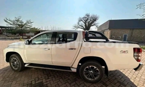 Nunua Ilio tumika Mitsubishi Triton Nyeupe Gari ndani ya Maputo nchini Maputo Nunua Ilio tumika Mitsubishi Triton Nyeupe Gari ndani ya Maputo nchini Maputo