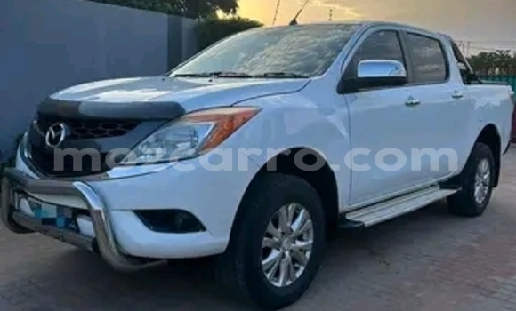 Tenga Tsaru Mazda BT-50 Chena Mota in Maputo in Maputo